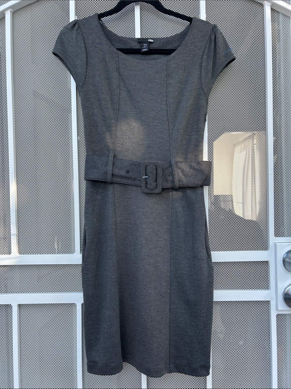 H&M Women's Gray Belted Sheath Dress